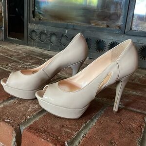 Marc Fisher cream patent platform pump